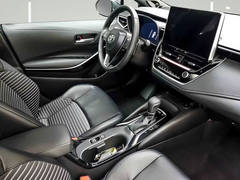 Certified 2026 Toyota Corolla XSE FWD image 27