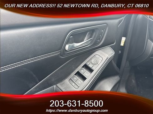 Used 2023 Nissan Rogue SL AWD/4WD image 10