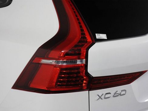New 2025 Volvo XC60 T8 Plus w/ Protection Package Premier image 15