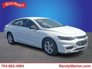 Used 2017 Chevrolet Malibu LS image 1