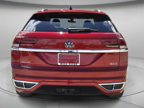 Certified 2022 Volkswagen Atlas Cross Sport SEL R-Line image 5