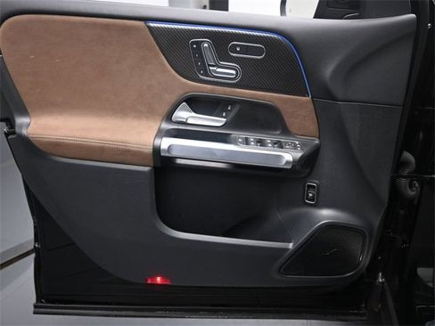 Used 2025 Mercedes-Benz GLB 250 GLB 250 image 20