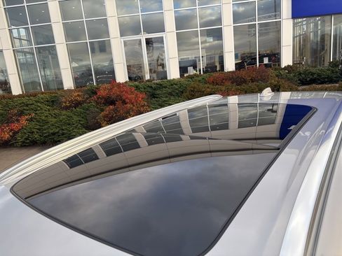 Certified 2025 Volvo XC90 B6 Plus image 12