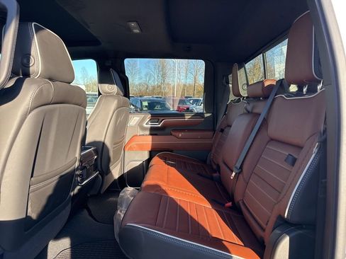 New 2026 GMC Sierra 2500 Denali Ultimate image 13