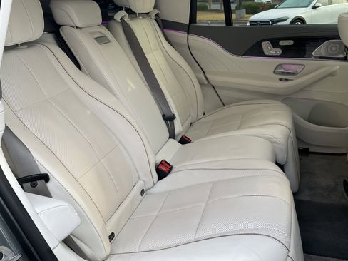 Certified 2023 Mercedes-Benz Maybach GLS 600 4MATIC image 45