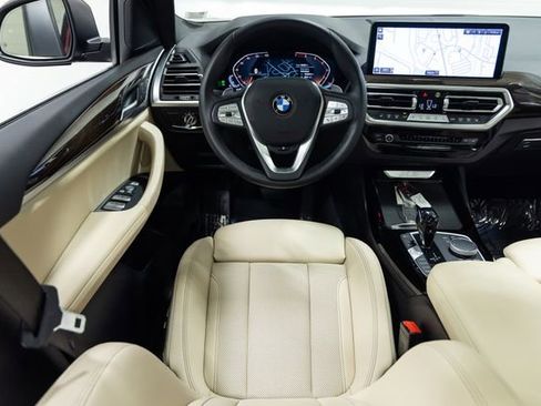Used 2023 BMW X3 xDrive30i w/ Premium Package AWD/4WD image 3