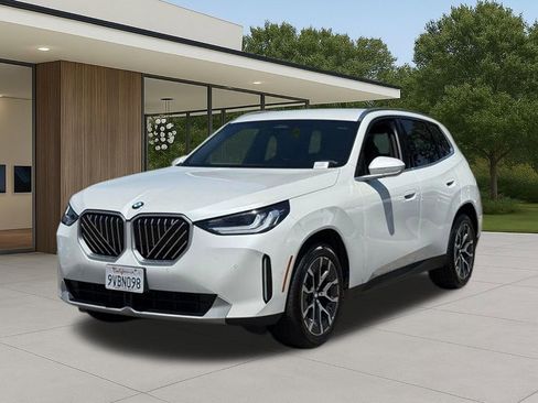 Used 2026 BMW X3 xDrive30i w/ Convenience Package AWD/4WD image 2