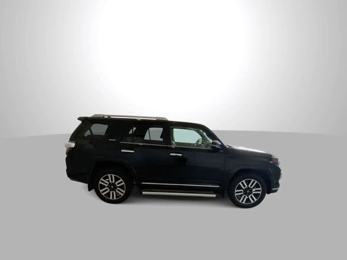 Used 2017 Toyota 4Runner Limited AWD/4WD image 9