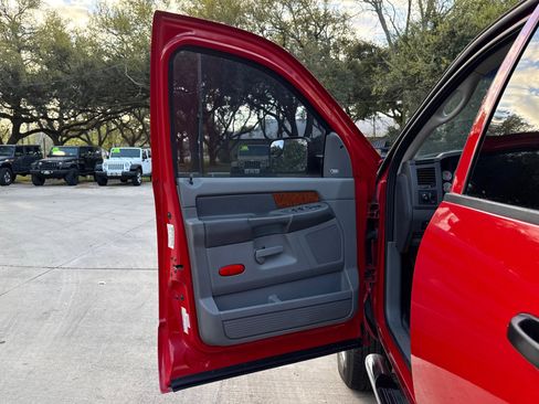 Used 2006 Dodge Ram 2500 Truck Laramie image 20