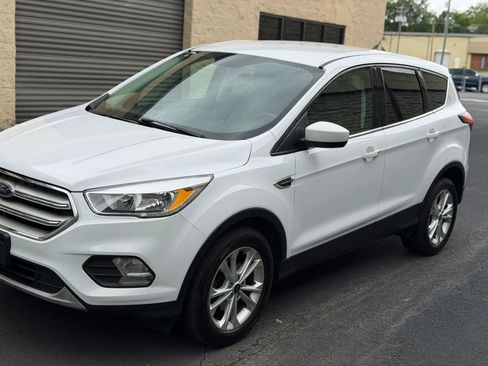 Used 2019 Ford Escape SE FWD image 39