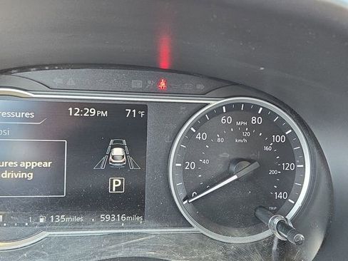Used 2020 Nissan Kicks SR w/ SR Premium Package FWD image 9