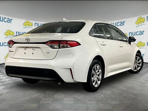 Used 2023 Toyota Corolla LE image 6