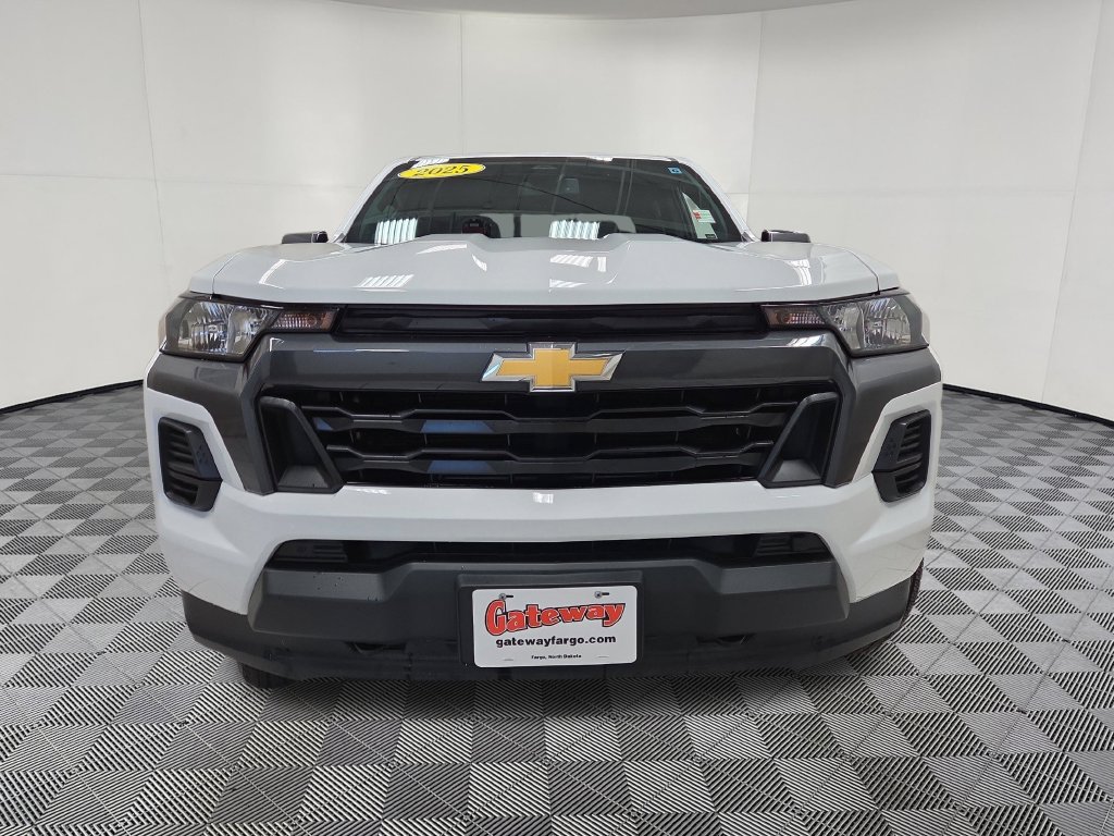 Used 2025 Chevrolet Colorado LT w/ Advanced Trailering Package AWD/4WD image 5