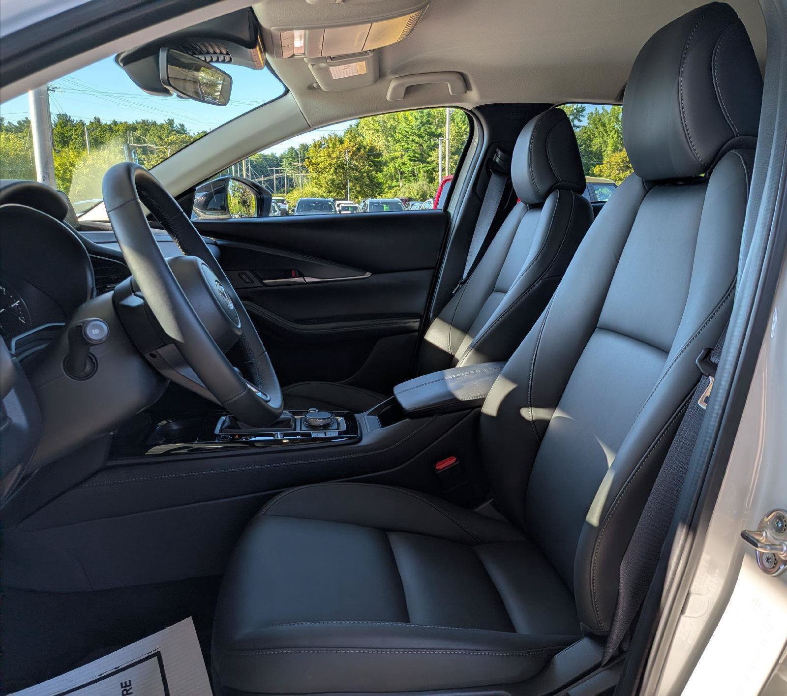 Certified 2025 MAZDA CX-30 AWD 2.5 S w/ Select Sport Pkg image 13