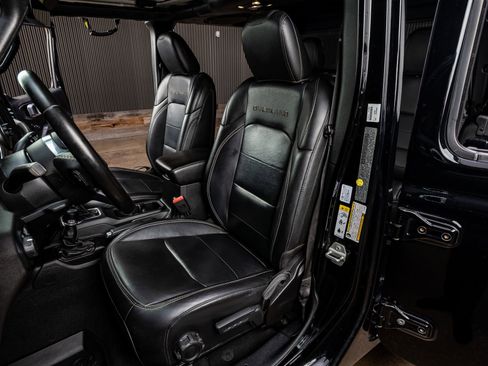 Used 2020 Jeep Gladiator Overland image 28