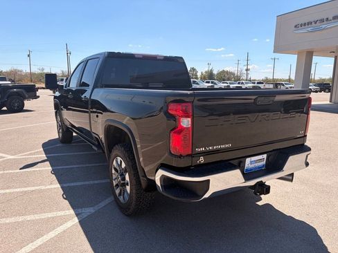 Used 2024 Chevrolet Silverado 2500 LT AWD/4WD image 5