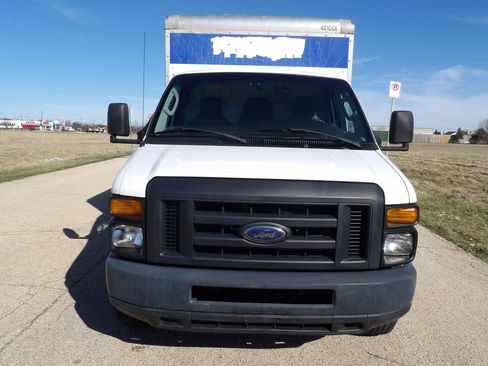 Used 2014 Ford E-350 and Econoline 350 Super Duty image 2