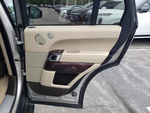 Used 2016 Land Rover Range Rover HSE AWD/4WD image 16