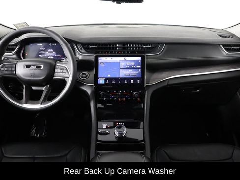 Used 2023 Jeep Grand Cherokee L Limited w/ Luxury Tech Group II AWD/4WD image 13