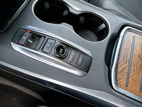 Used 2020 Acura MDX SH-AWD w/ Technology Package image 16