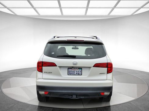 Certified 2018 Honda Pilot EX-L image 4