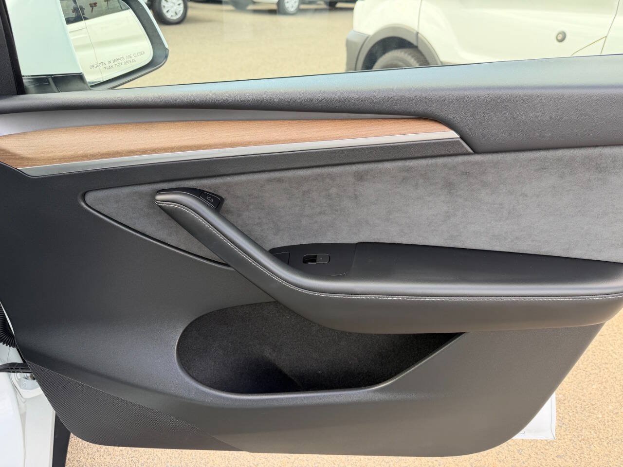 Used 2023 Tesla Model Y Performance AWD/4WD image 17