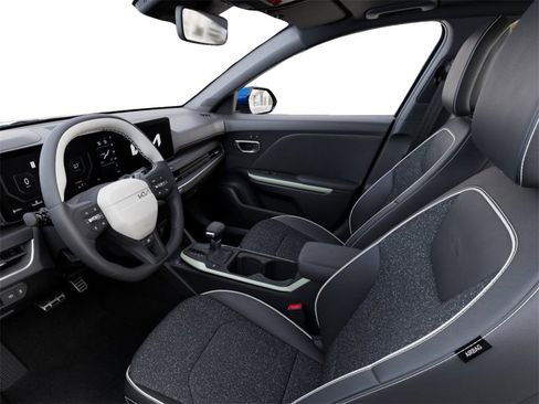 New 2025 Kia K4 GT-Line w/ GT-Line Premium Package image 17