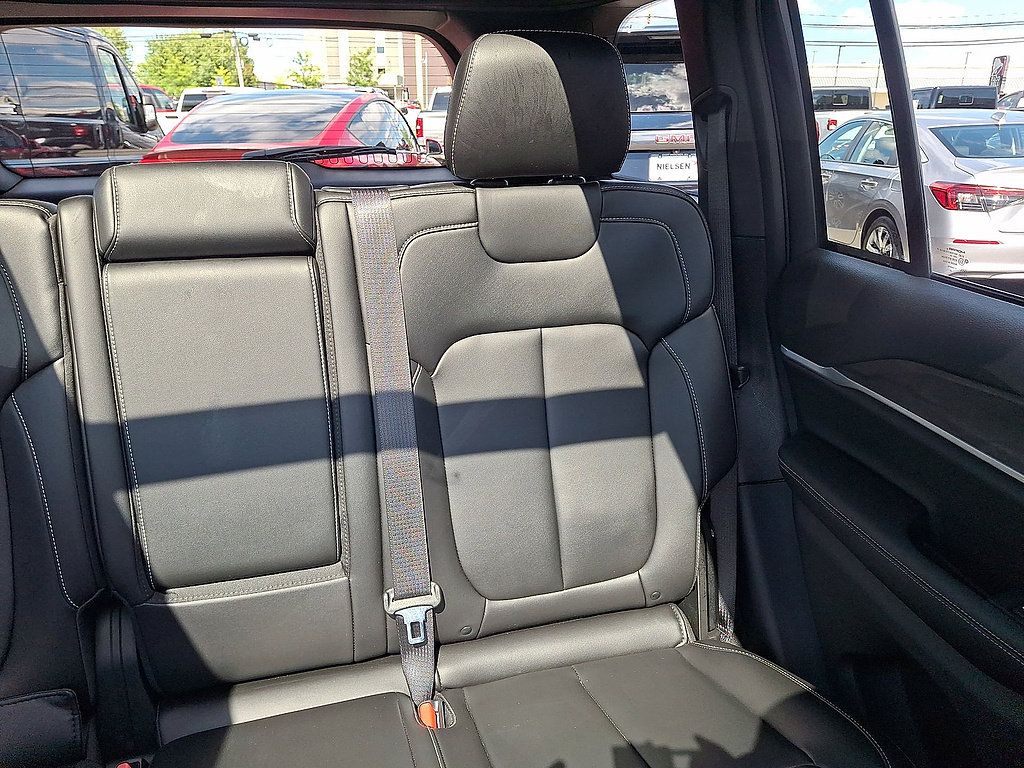 Used 2026 Jeep Grand Cherokee Limited AWD/4WD image 14
