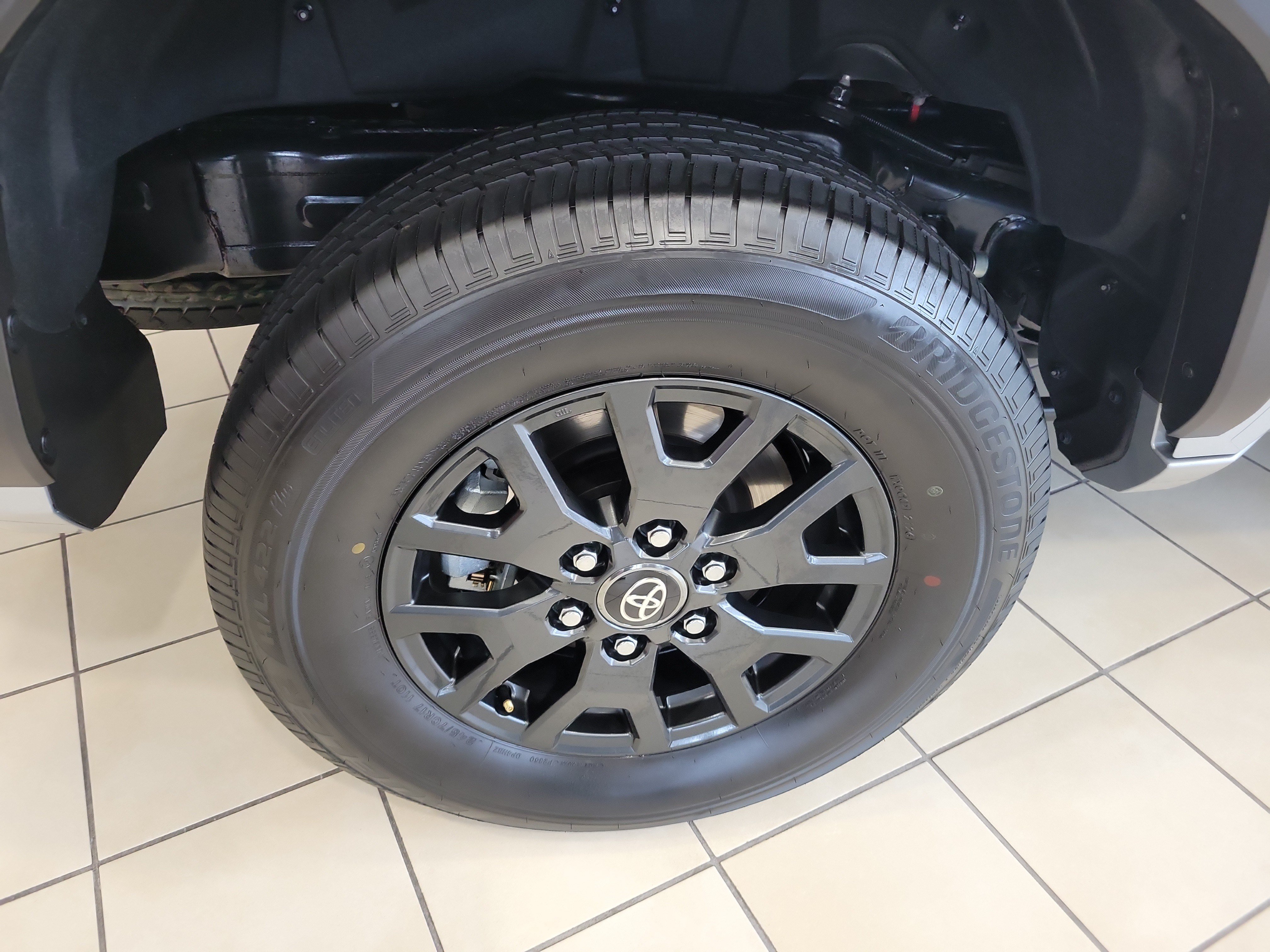 Used 2026 Toyota 4Runner SR5 AWD/4WD image 6