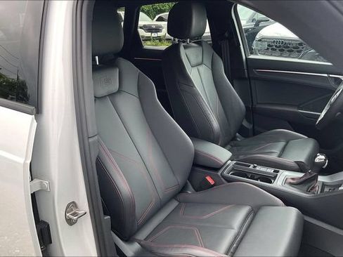Certified 2025 Audi Q3 2.0T Premium Plus w/ Premium Plus Package AWD/4WD image 7