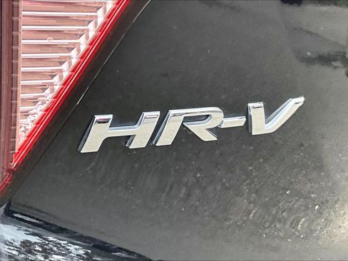 Used 2018 Honda HR-V EX-L image 30