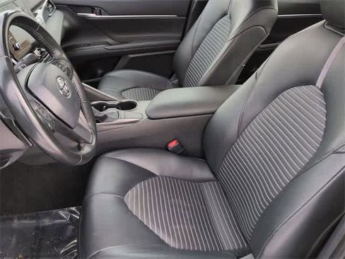 Used 2023 Toyota Camry SE image 15