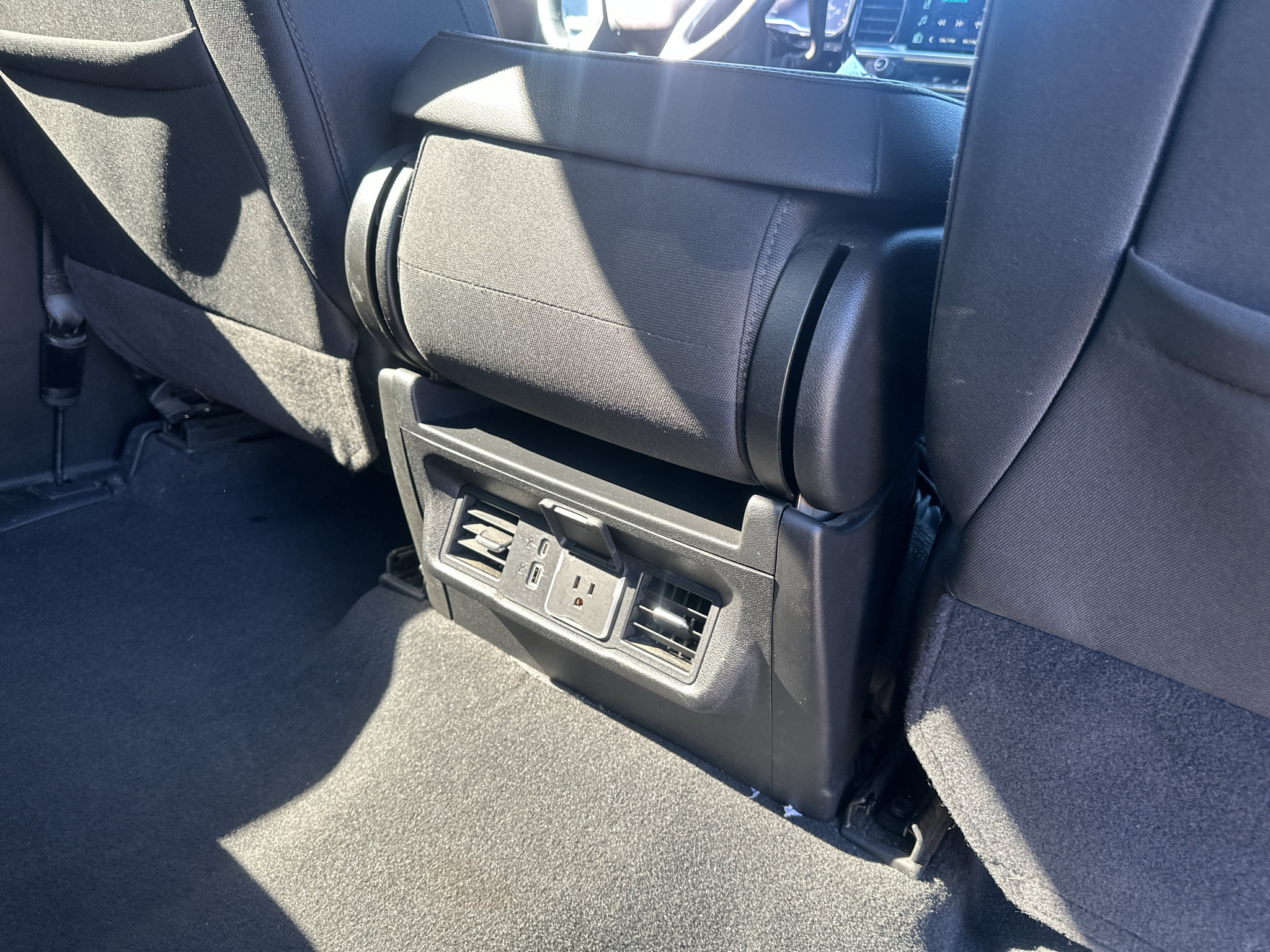 Used 2025 Chevrolet Silverado 3500 LT w/ Safety Package AWD/4WD image 14