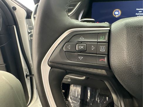 Used 2024 Jeep Grand Cherokee L Altitude image 24