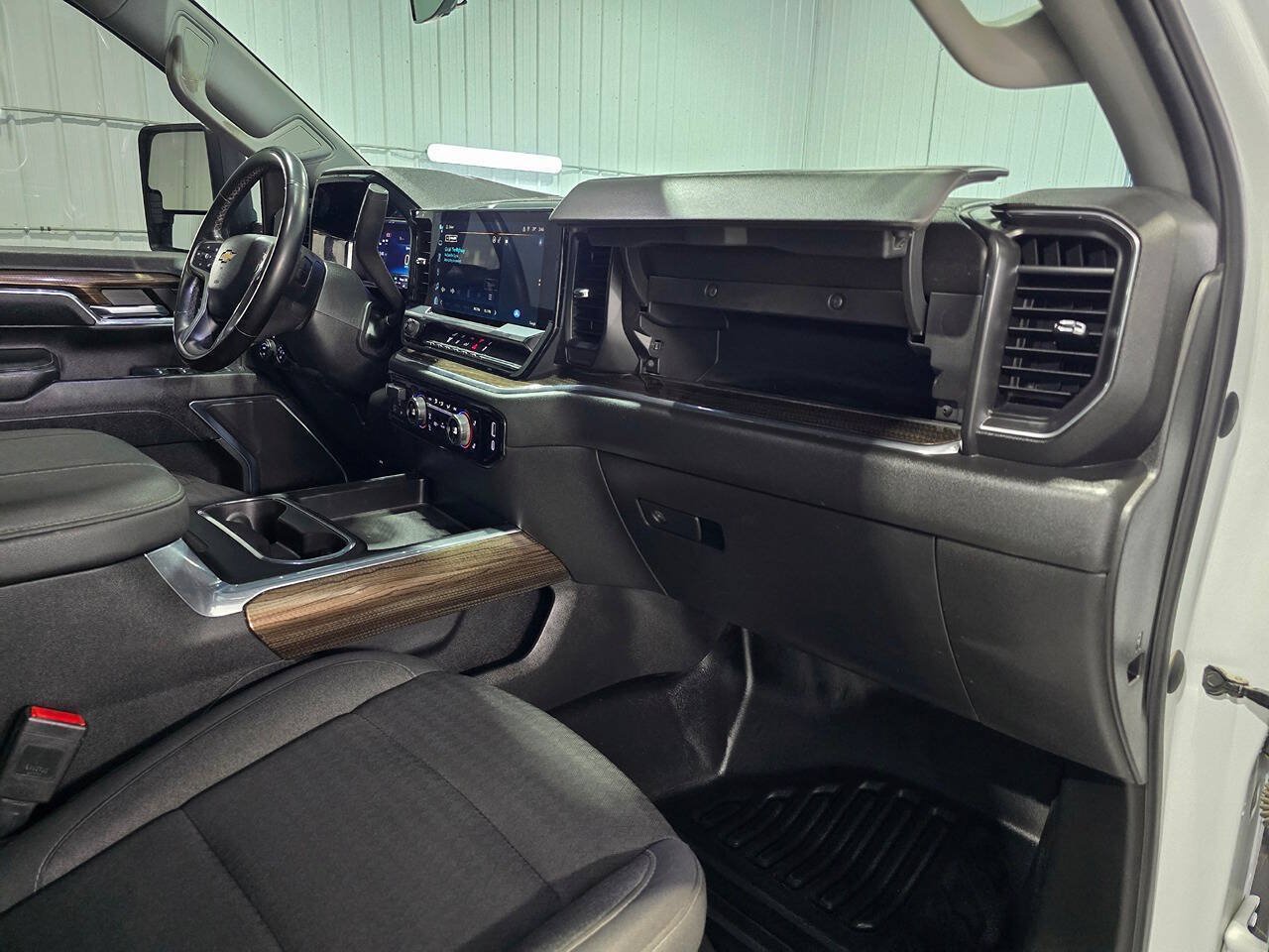 Used 2024 Chevrolet Silverado 3500 LT w/ Convenience Package AWD/4WD image 13
