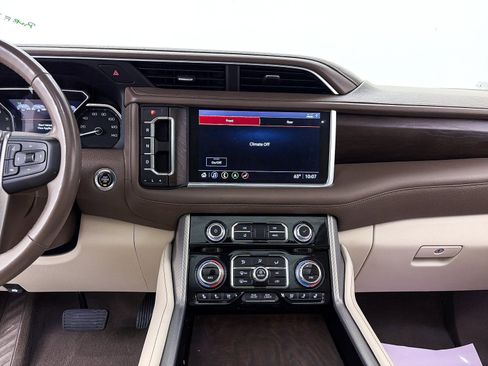 Used 2021 GMC Yukon Denali w/ Denali Ultimate Package image 11