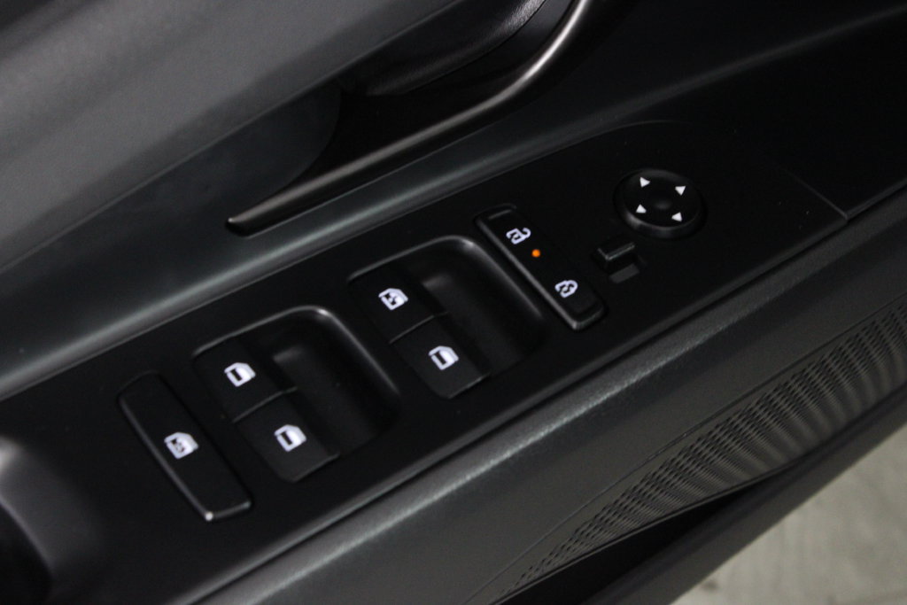 Certified 2026 Hyundai Elantra Sport FWD image 23