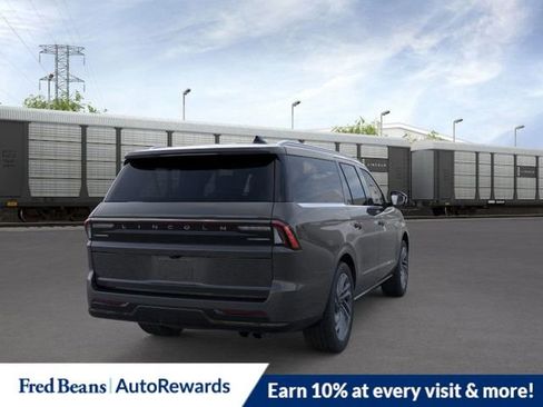 New 2026 Lincoln Navigator L Reserve AWD/4WD image 8