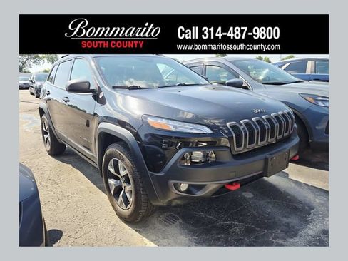 Used 2014 Jeep Cherokee Trailhawk w/ Leather Interior Group AWD/4WD image 1