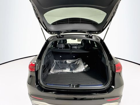 New 2026 Mercedes-Benz GLC 300 4MATIC image 30