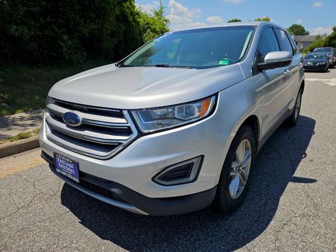Used 2017 Ford Edge SEL w/ Equipment Group 201A FWD image 3