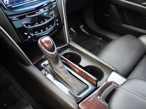 Used 2014 Cadillac XTS Luxury image 20