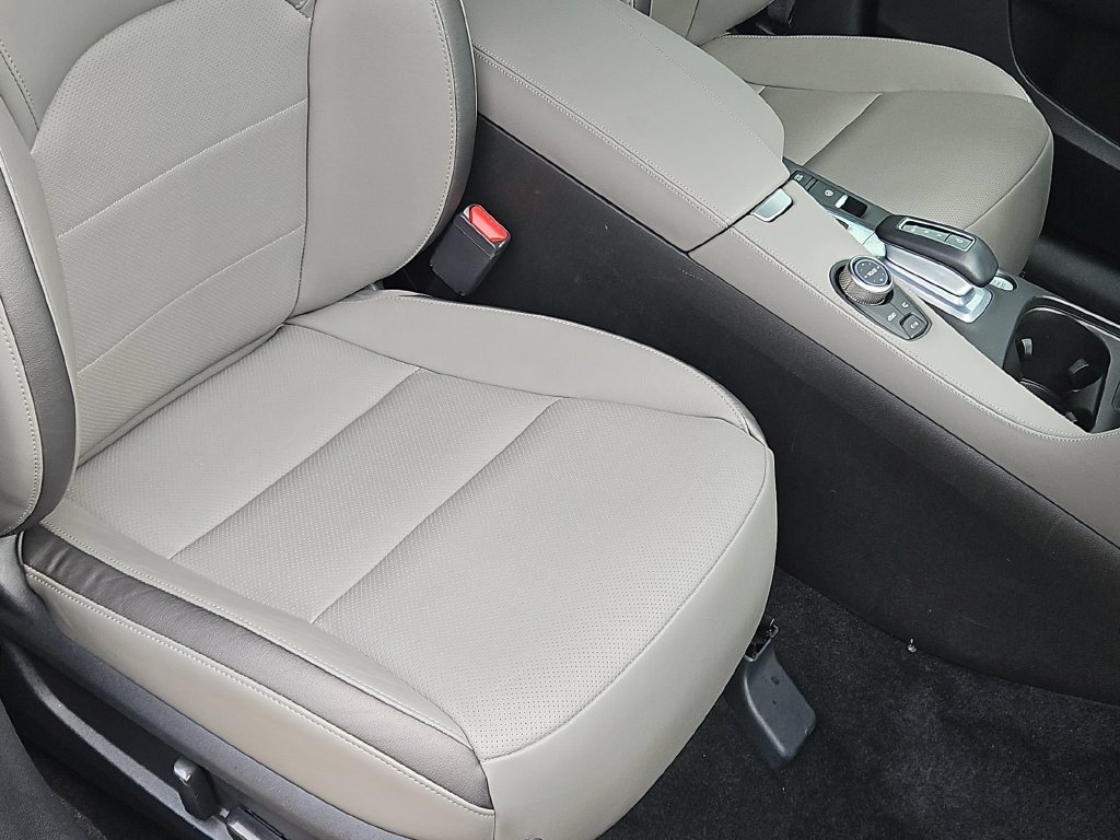 Used 2023 INFINITI QX50 Luxe FWD image 32