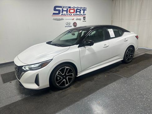 Used 2024 Nissan Sentra SR w/ SR Premium Package image 1