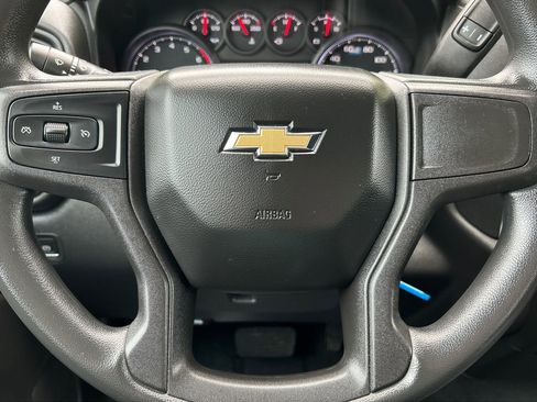 Used 2020 Chevrolet Silverado 1500 Custom w/ Custom Value Package AWD/4WD image 10