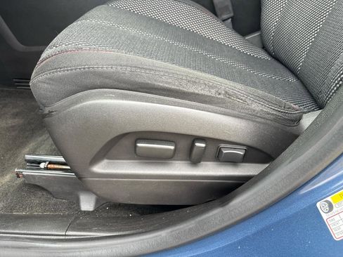 Used 2017 Chevrolet Equinox LT w/ Convenience Package image 10