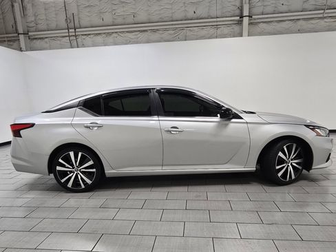 Used 2020 Nissan Altima 2.5 SR image 14