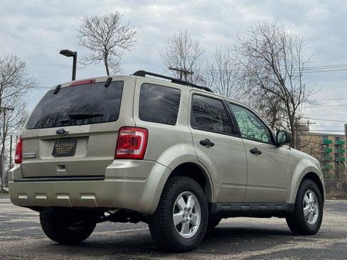 Used 2012 Ford Escape XLT image 8