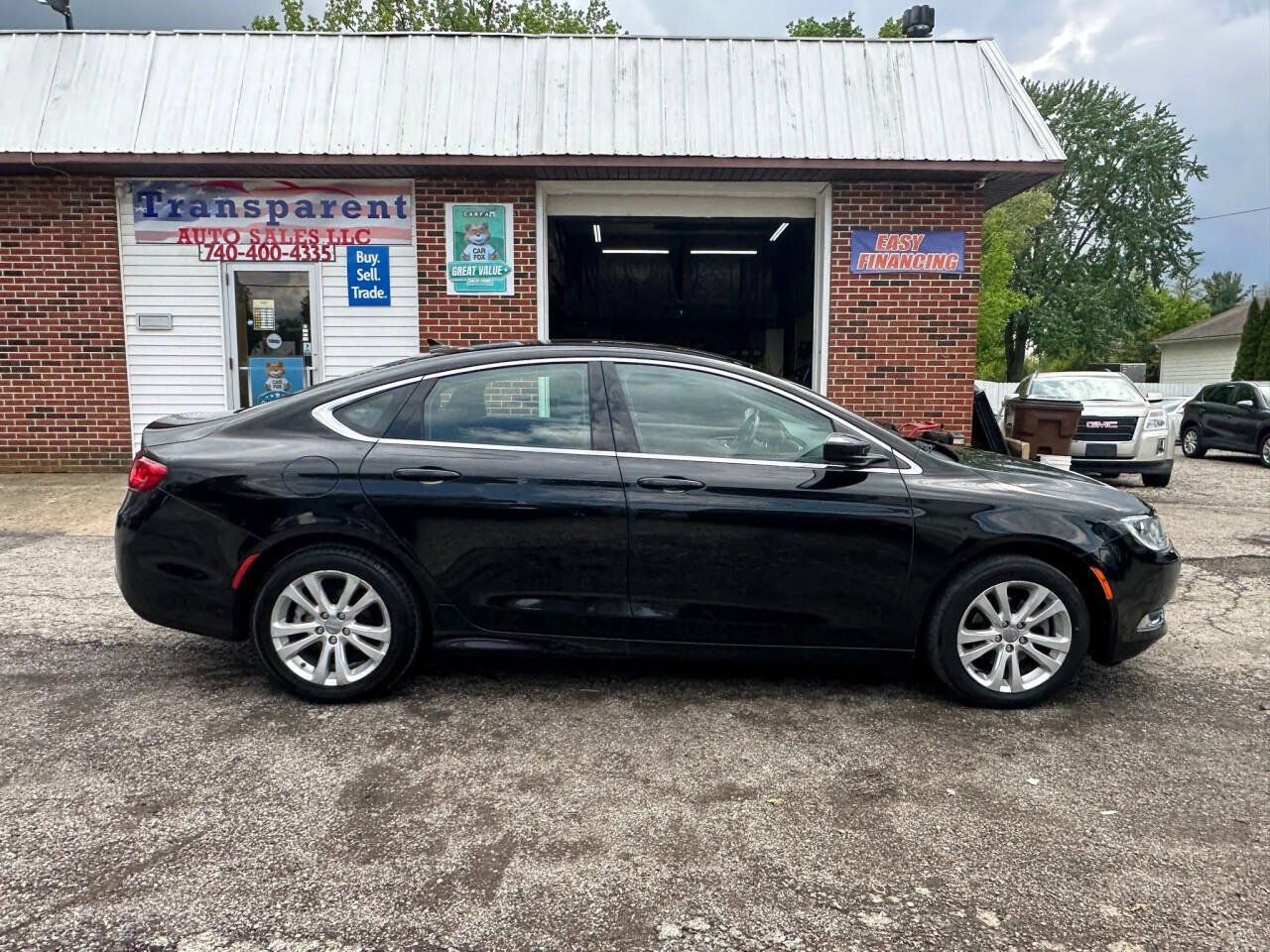 Used 2017 Chrysler 200 Limited Platinum FWD image 4
