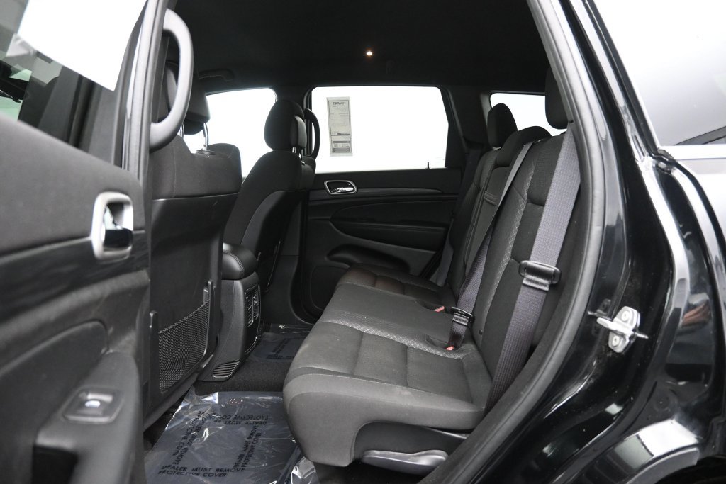 Used 2021 Jeep Grand Cherokee Laredo AWD/4WD image 25